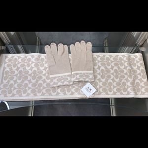 Brand New w/Tags Coach Reversible Scarf & Gloves